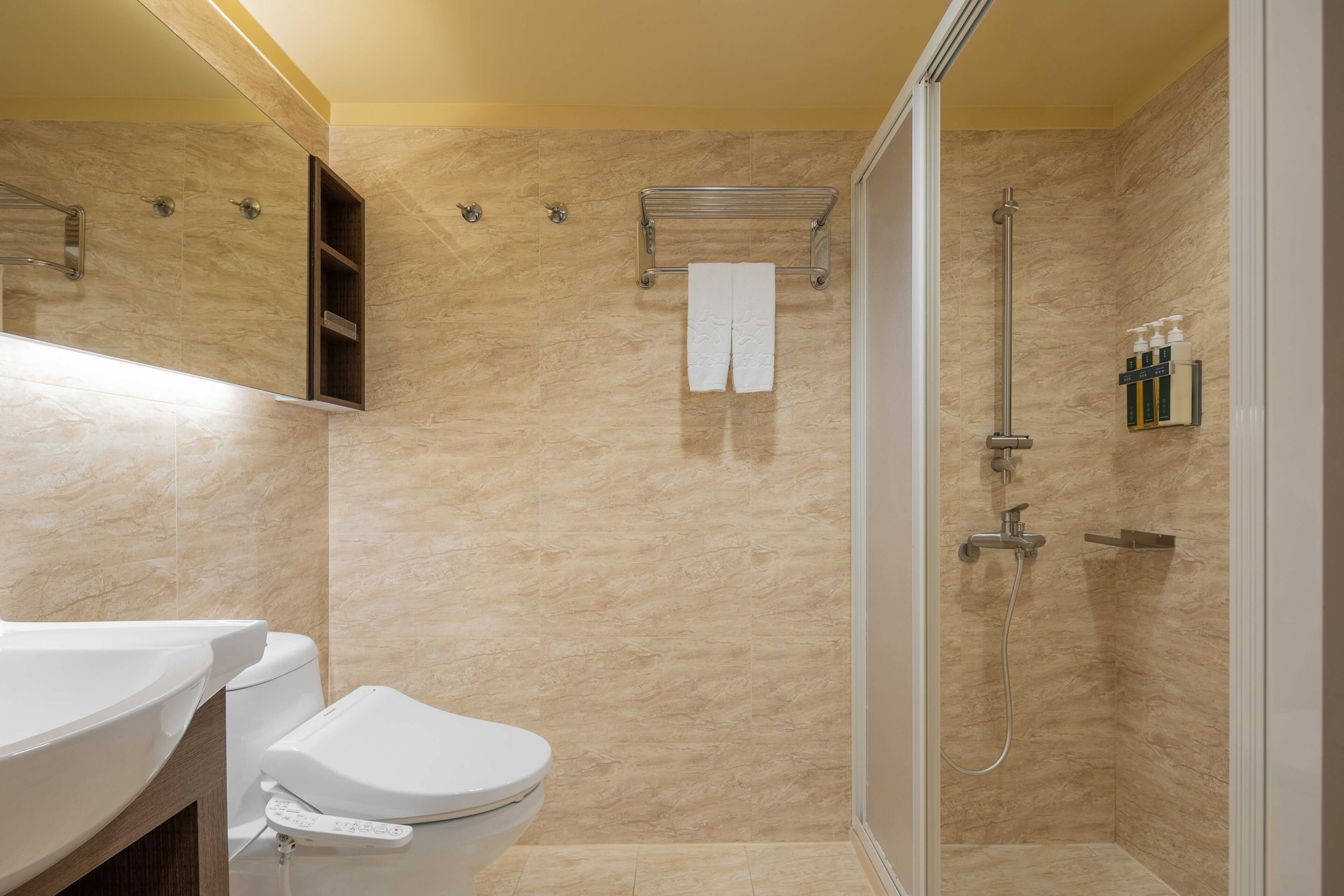 Shower, hydromassage showerhead, hair dryer, slippers