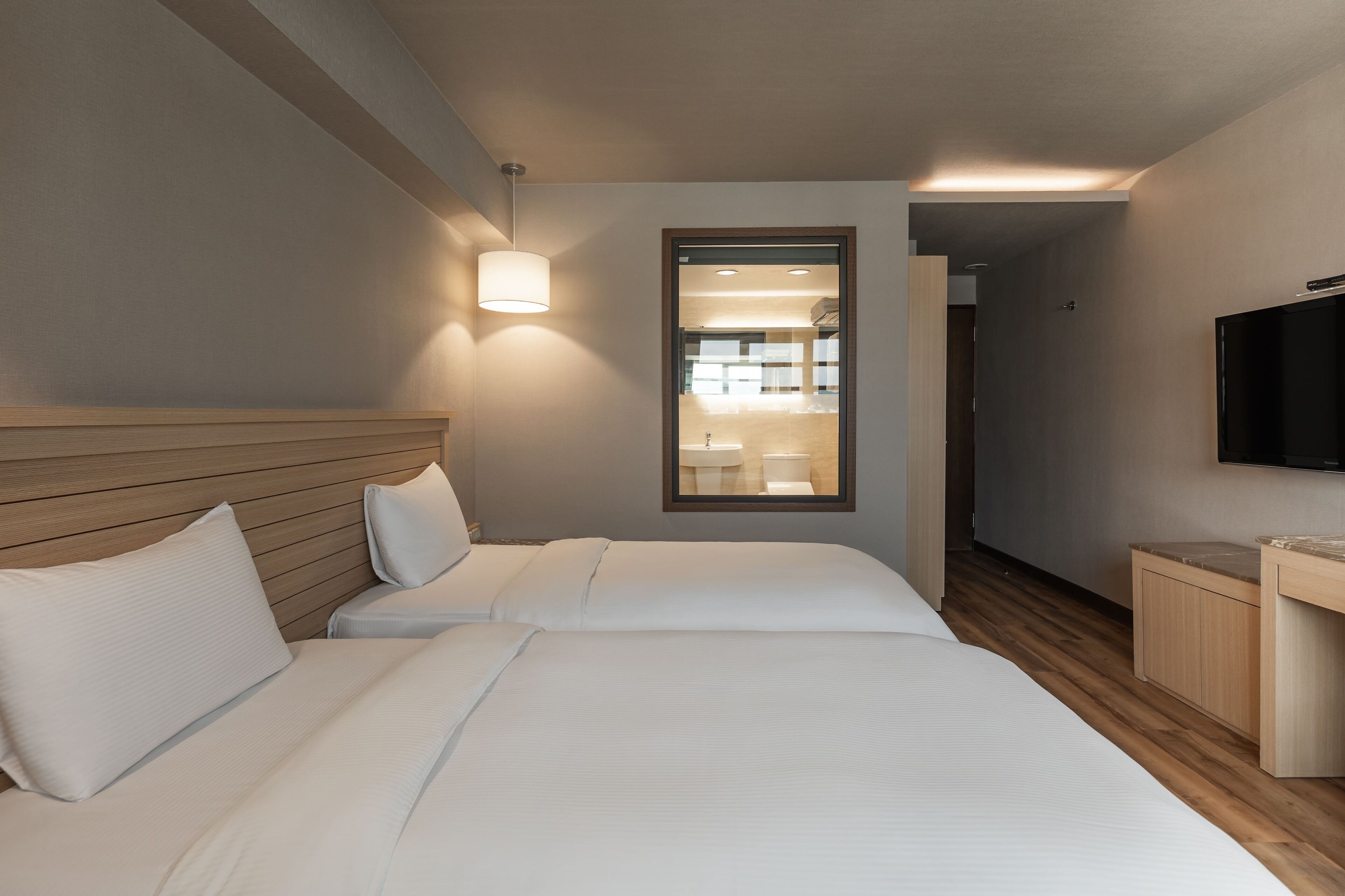 business twin room | living area | 42-inch led tv with cable channels, tv