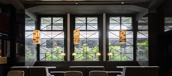 โรงแรมคายน์เนส ลิ่วเหอไนท์มาร์เก็ต ฉีเซียน