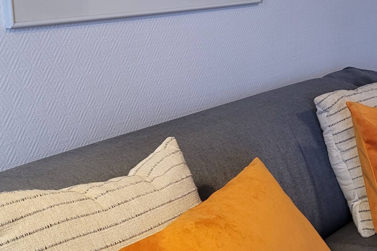 comfort suite, garden view | living area | 50-cm tv with satellite channels