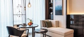 Rainbird International Hotel