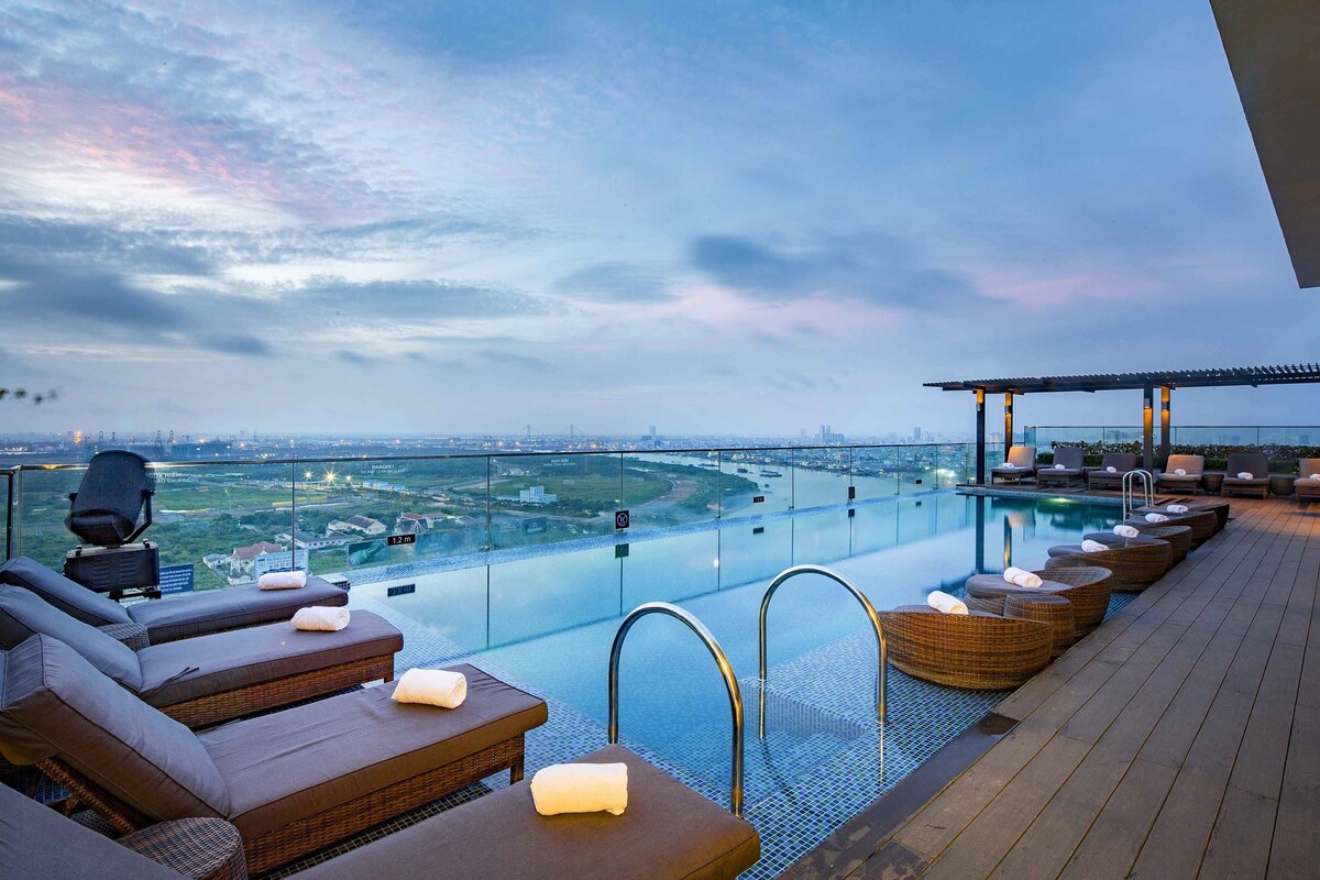 Liberty Central Saigon Riverside
