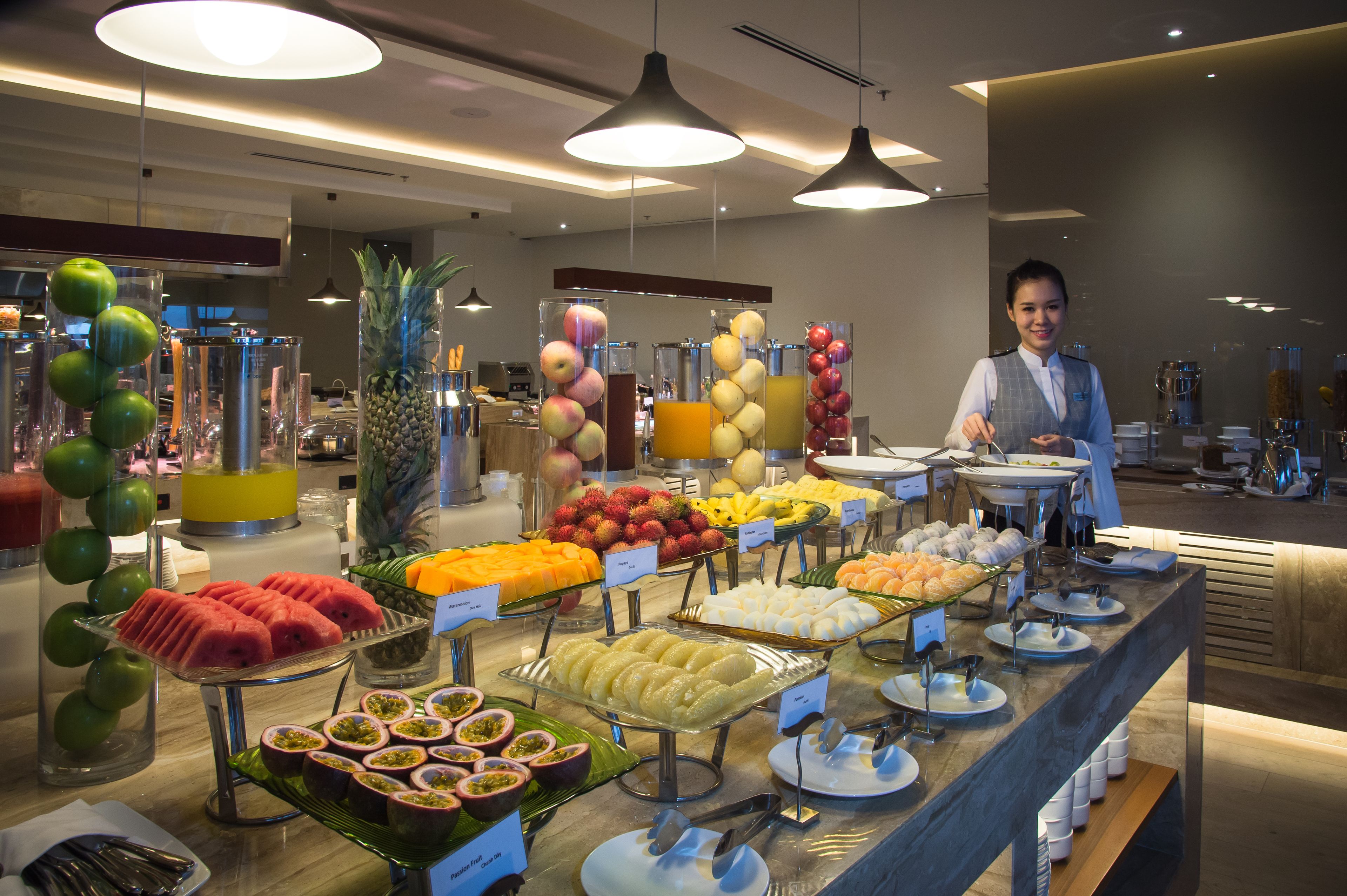 Daily local cuisine breakfast (VND 462000 per person)