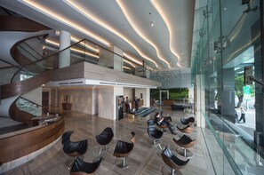 Lobby sitting area - Liberty Central Saigon Riverside (Ho Chi Minh City)