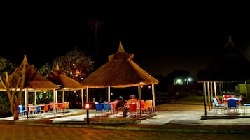 Poolside bar