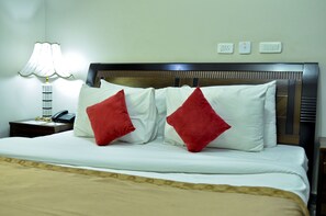 Premium bedding, individually furnished, soundproofing - AES Luxury Apartments (Abuja)