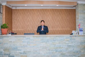 아침 식사, 점심 식사, 저녁 식사 제공, 세계 요리