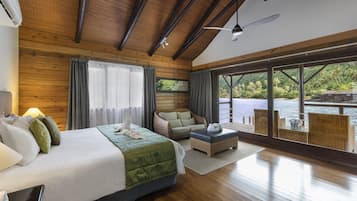Island Villa | Select Comfort beds, in-room safe, individually decorated