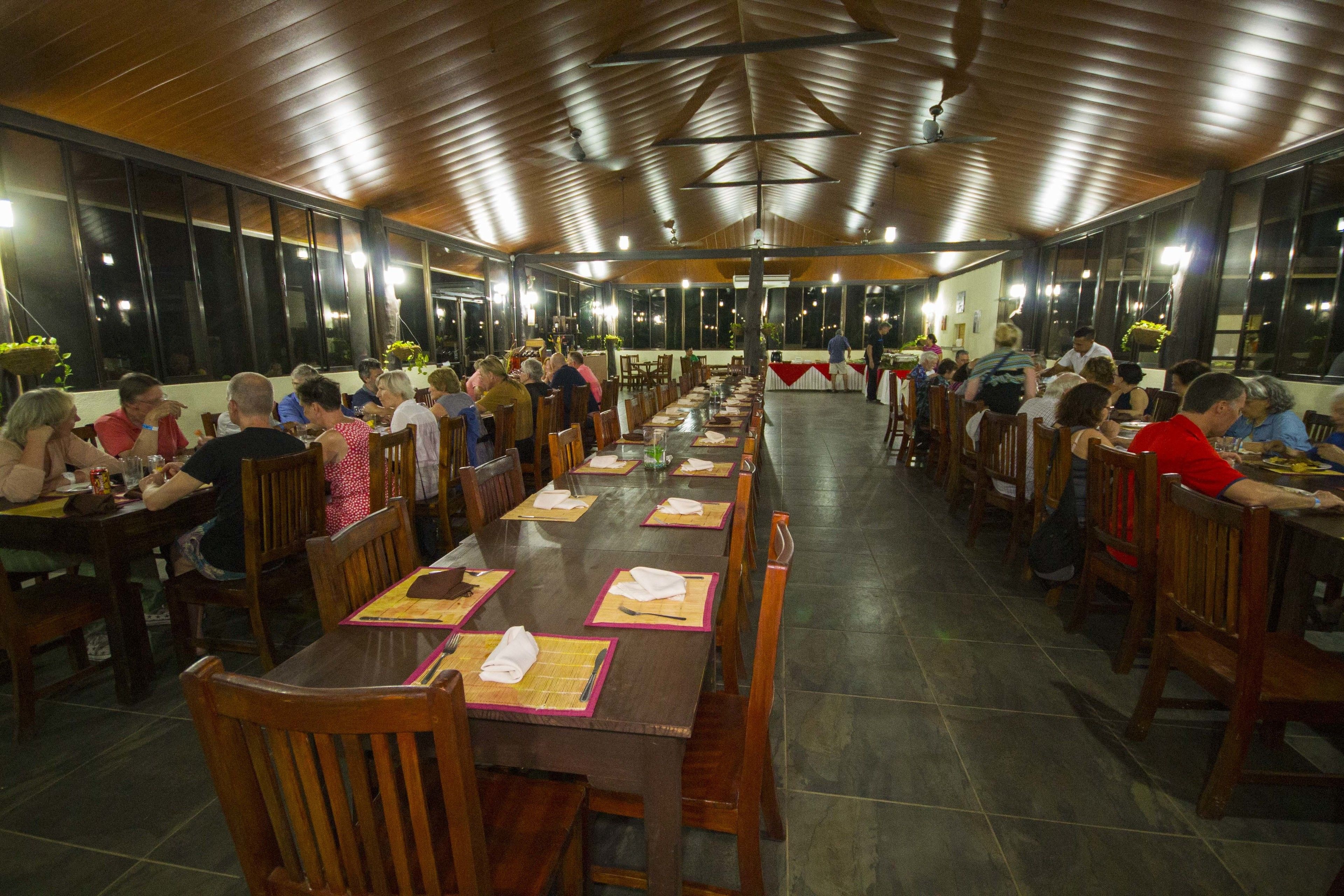 breakfast, lunch and dinner served