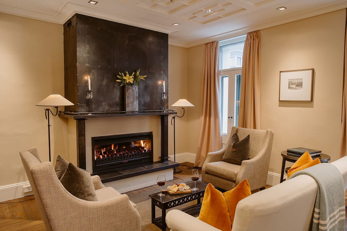 1 bedroom, premium bedding, pillow-top beds, free minibar items