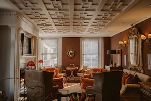 Executive-Lounge