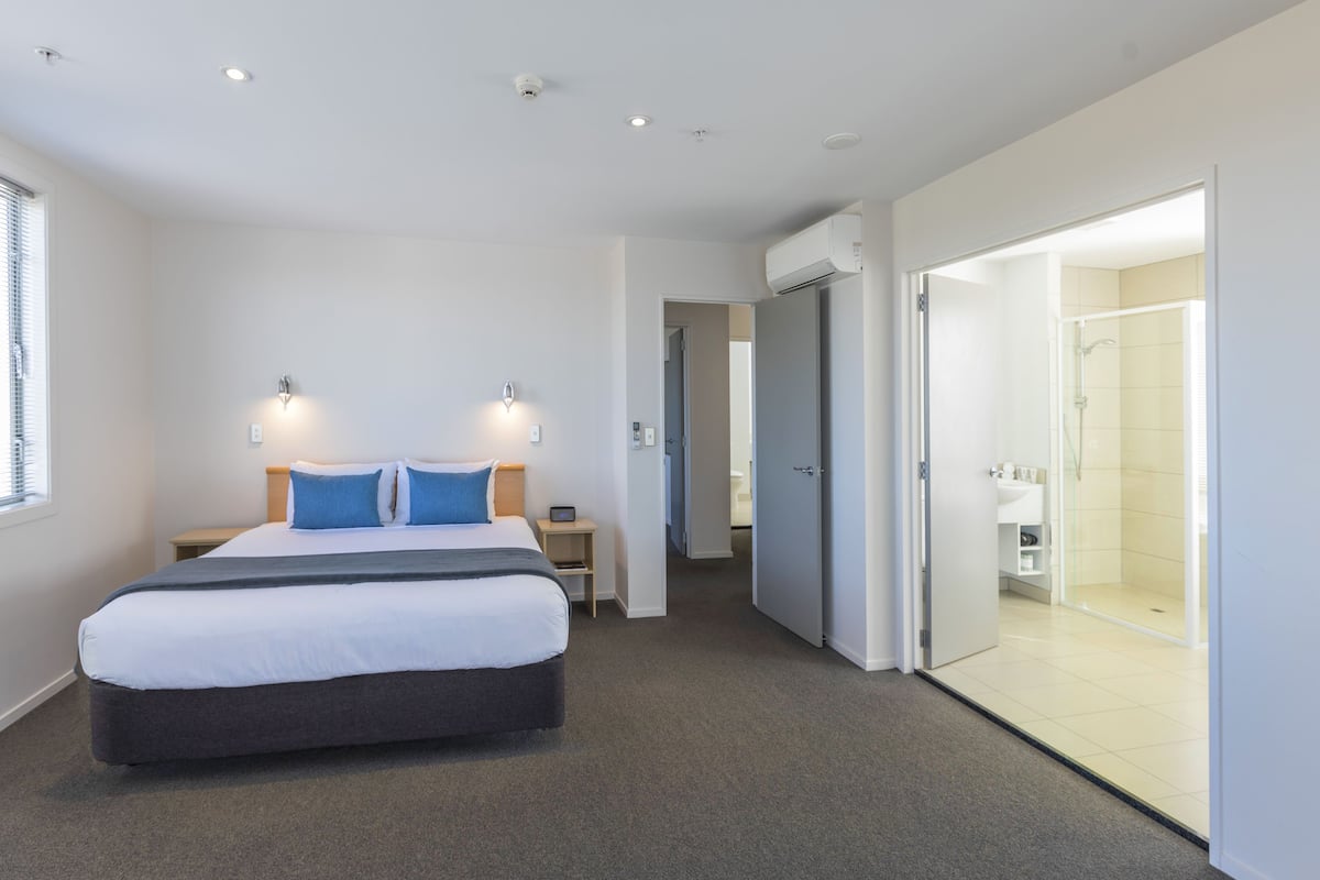 Appartement, 3 slaapkamers | Een strijkplank/strijkijzer, babybedden, gratis wifi, beddengoed