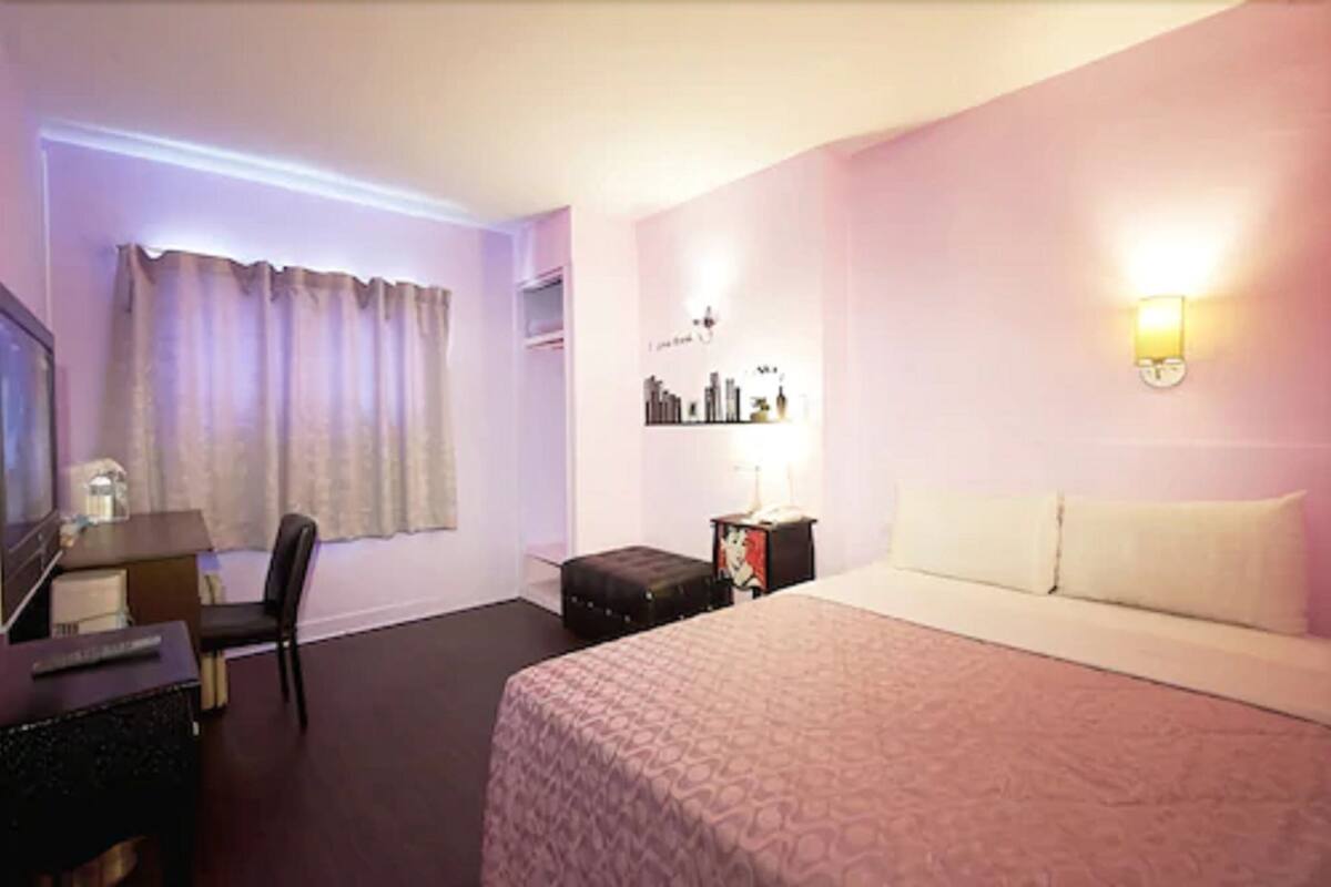 Habitación Deluxe doble, 1 cama doble | Cortinas opacas, wifi gratis, decoración individual