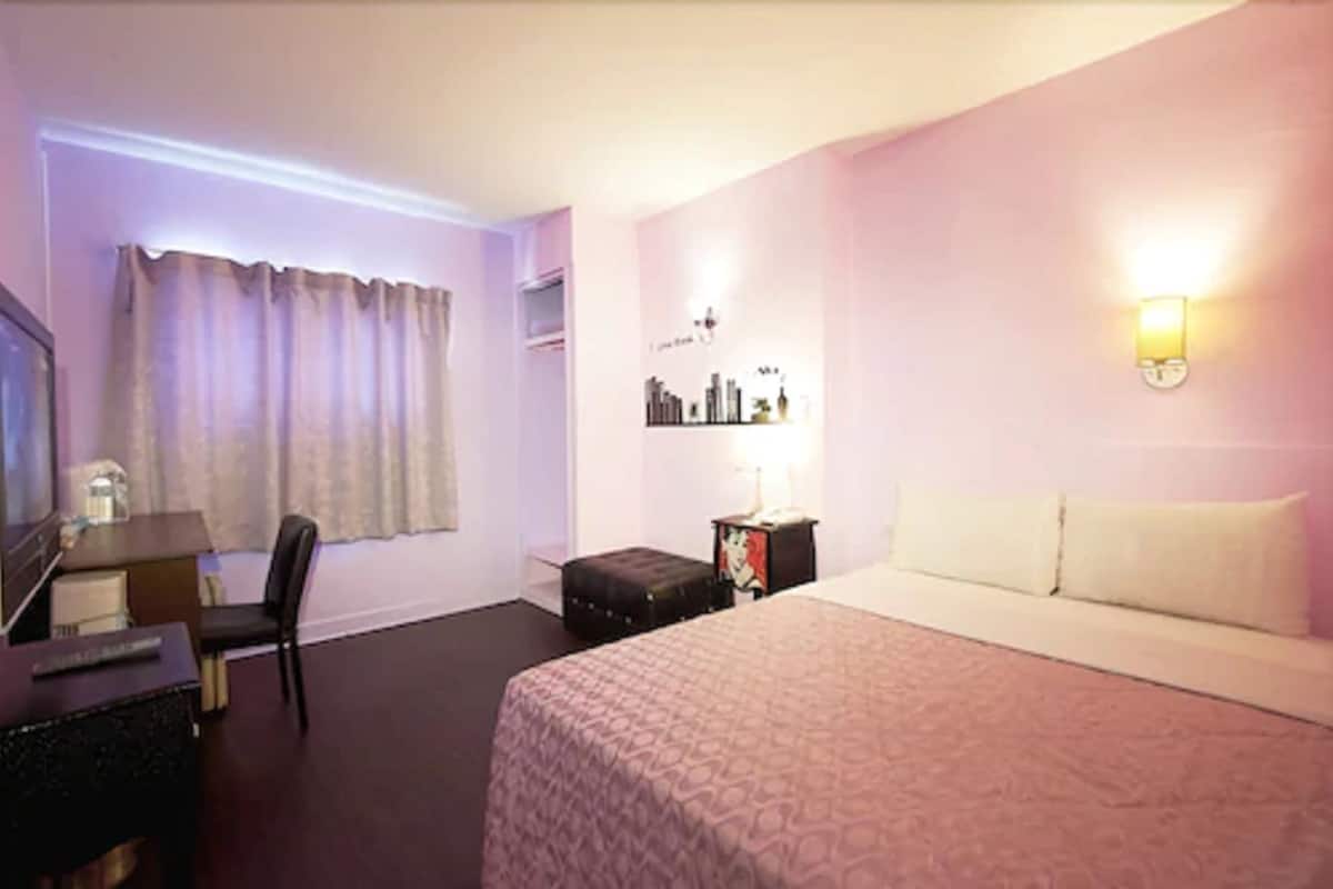 Deluxe Double Room, 1 Double Bed | Individually decorated, blackout drapes, free WiFi
