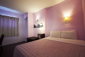 Deluxe Double Room, 1 Double Bed | Individually decorated, blackout drapes, free WiFi - Ting B&B Hotel (Kaohsiung)