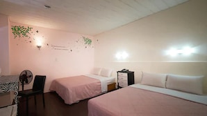 Habitación cuádruple Deluxe, 2 camas matrimoniales