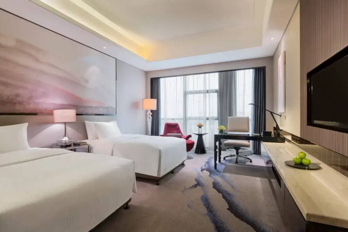 1 Schlafzimmer, hochwertige Bettwaren, Daunenbettdecken