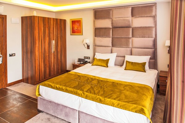 Suit Oda | Minibar, bureau, chambres insonorisées, Wi-Fi gratuit