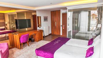 Suit Oda | Minibar, Schreibtisch, schallisolierte Zimmer, kostenloses WLAN