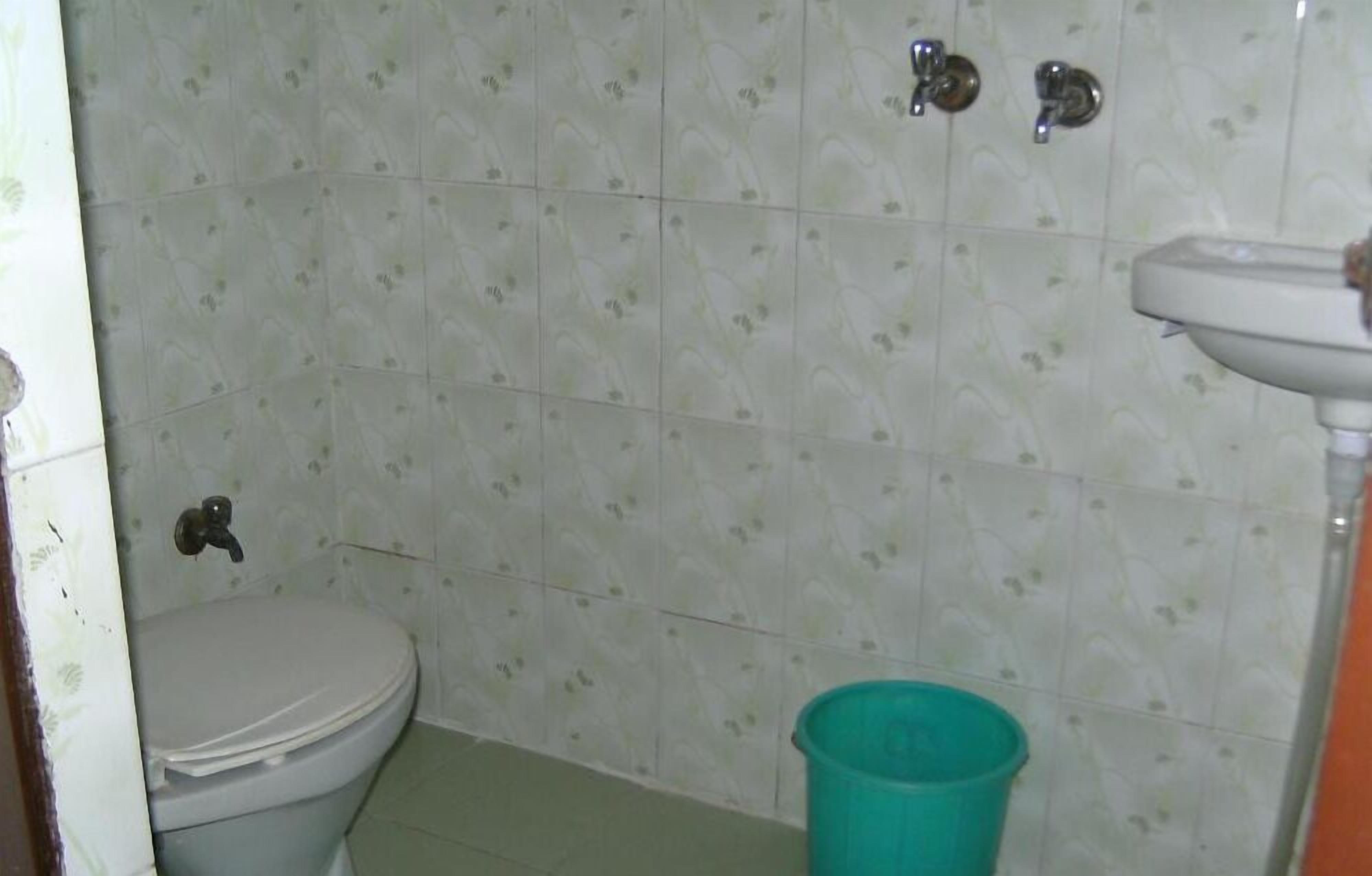 Photo - Goroomgo Viren Plaza Inn Agra - Idgah Bus Station 640m - Perfect Location with Comfortable Room