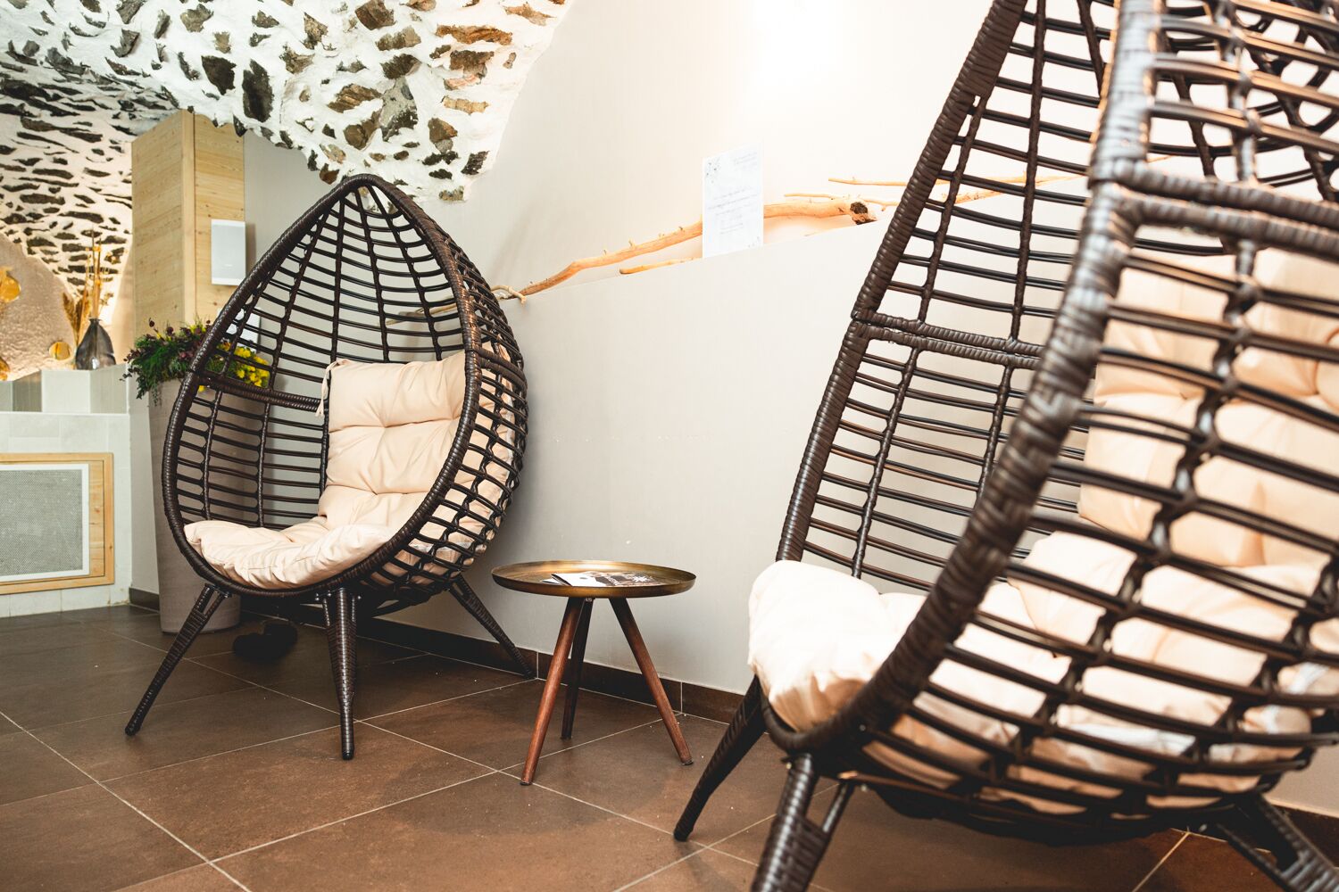 body treatments, hot stone massages, deep-tissue massages, body wraps