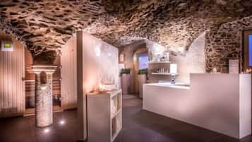 Lichaamsbehandelingen, hotstone-massages, diepe bindweefselmassages