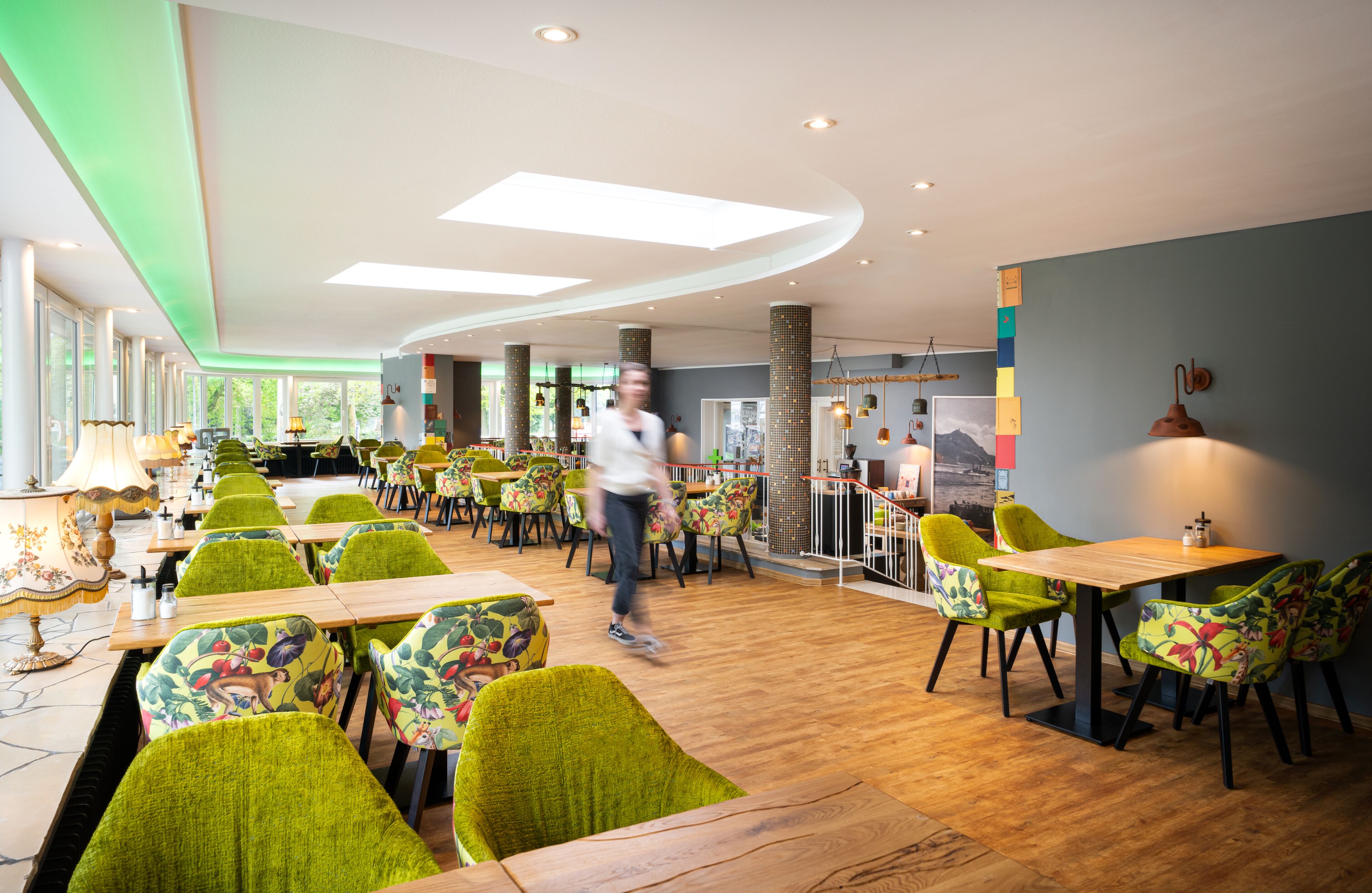 Tägliches Frühstücksbuffet (23.9 EUR pro Person)