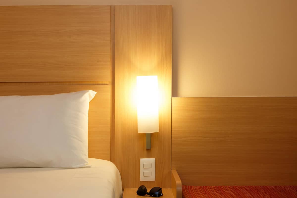 minibar, free wifi, bed sheets