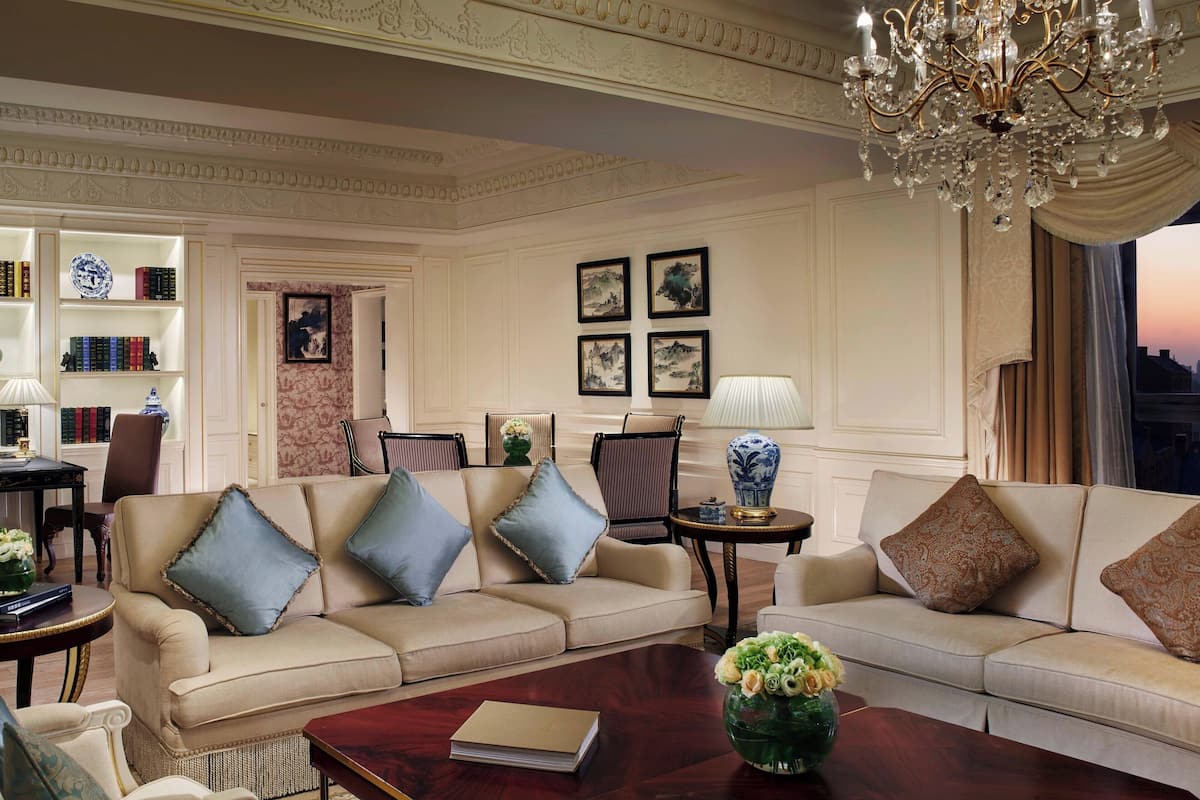 Club Suite, 1 Bedroom (Club level) | 1 bedroom, Egyptian cotton sheets, premium bedding, down comforters