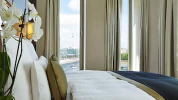 Suite | Premium bedding, down comforters, pillowtop beds, in-room safe