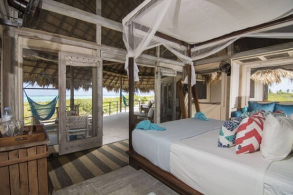 Ocean View Palapa Retreat | セーフティボックス (室内)、WiFi (無料)、ベッドシーツ
