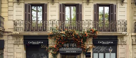 Fachada de la propiedad