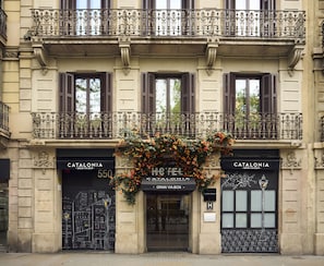 Front of property - Catalonia Gran Vía BCN (Barcelona)
