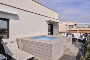 Minibar, in-room safe, blackout curtains, soundproofing - Catalonia Gran Vía BCN (Barcelona)