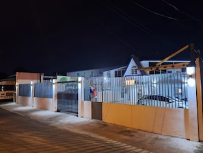 Fachada da propriedade