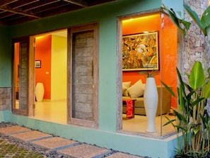 Villa, 2 habitaciones, alberca privada | 2 habitaciones, artículos del minibar gratis, escritorio y wifi gratis 
