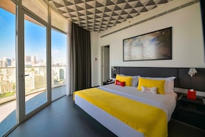 Ropa de cama de alta calidad y minibar 