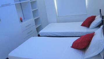 Minibar, desk, free WiFi