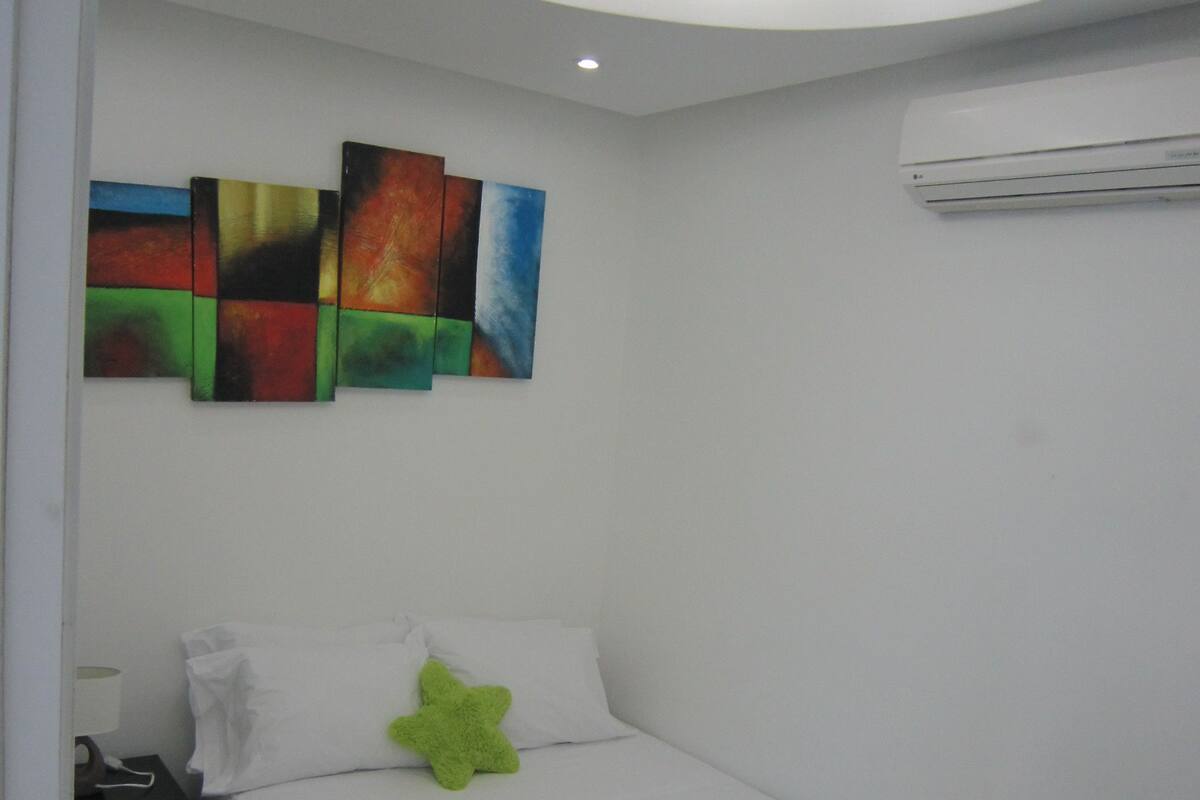 Single Room | Minibar, desk, free WiFi