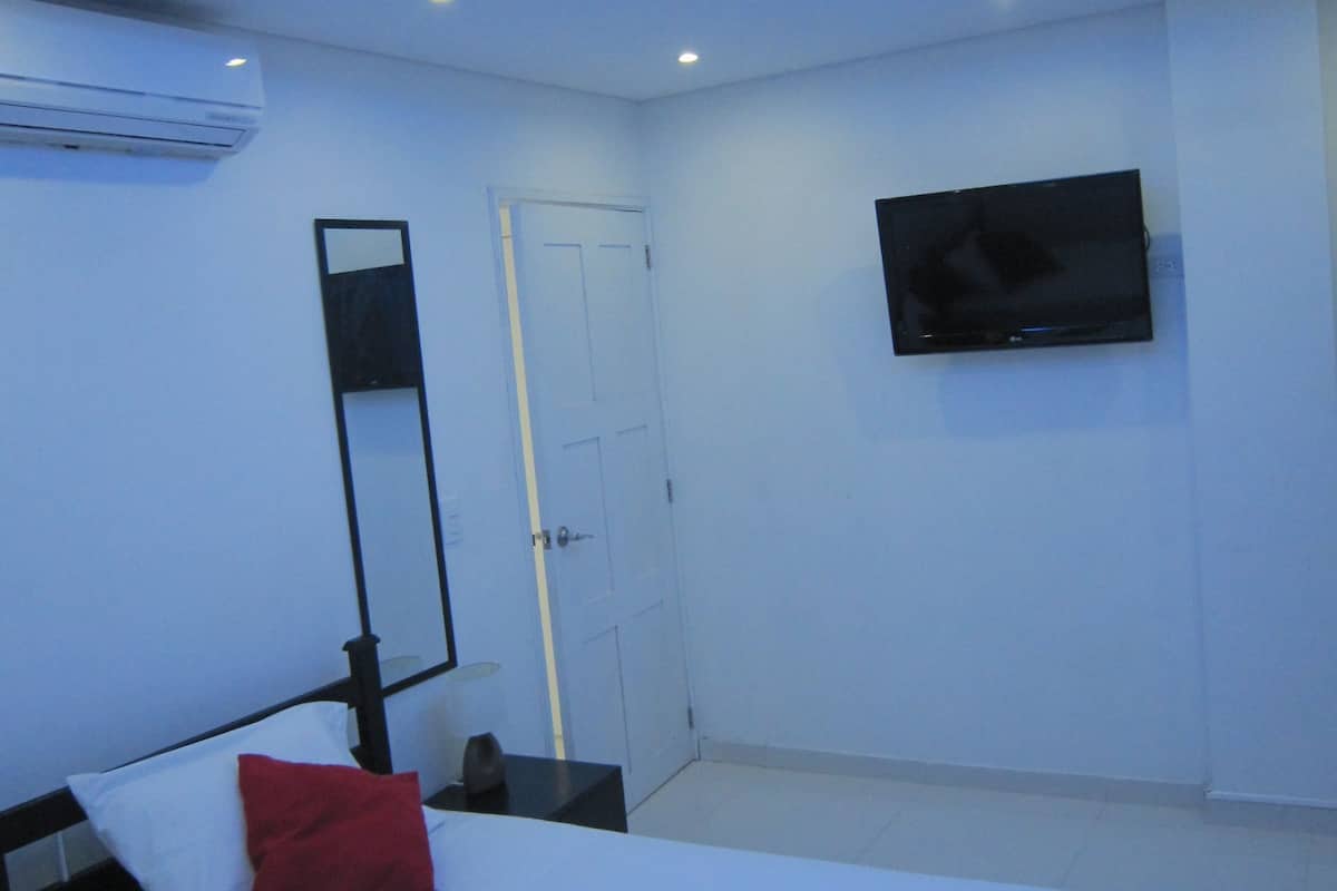 Habitación doble | Minibar, escritorio y wifi gratis