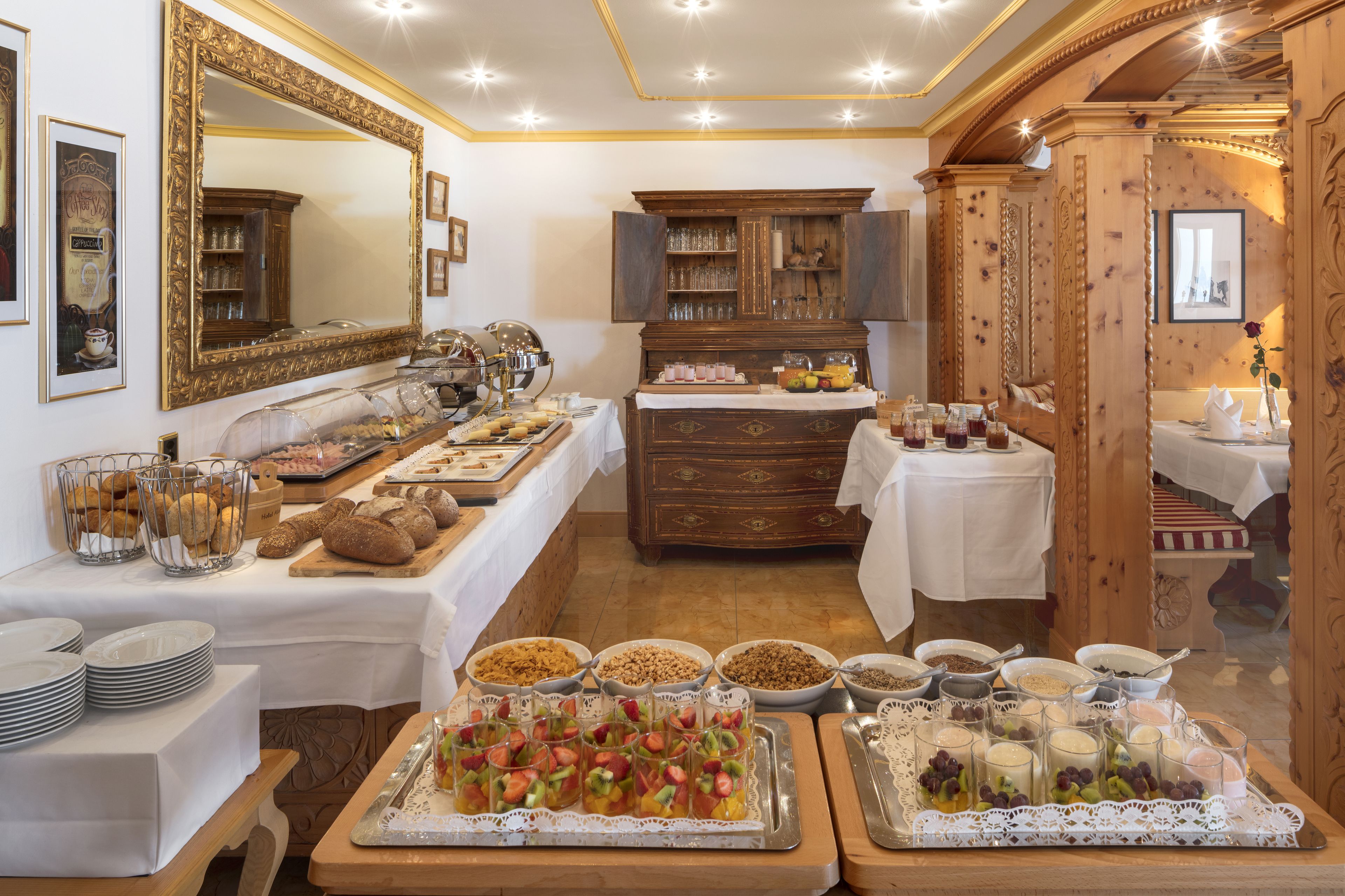 free daily self-service breakfast