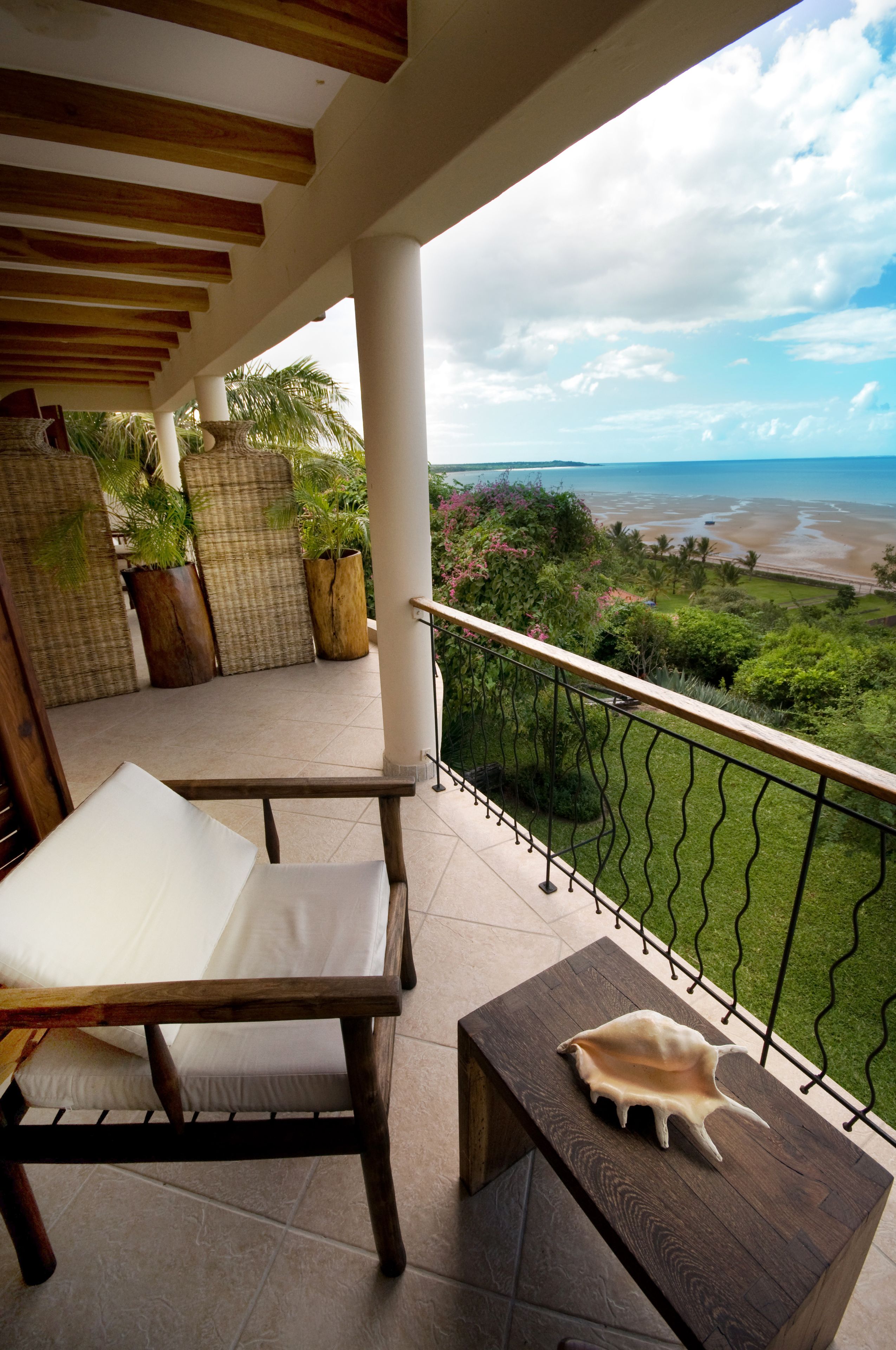 suite, 1 king bed (courtyard, incl. airport transfers) | terrace/patio