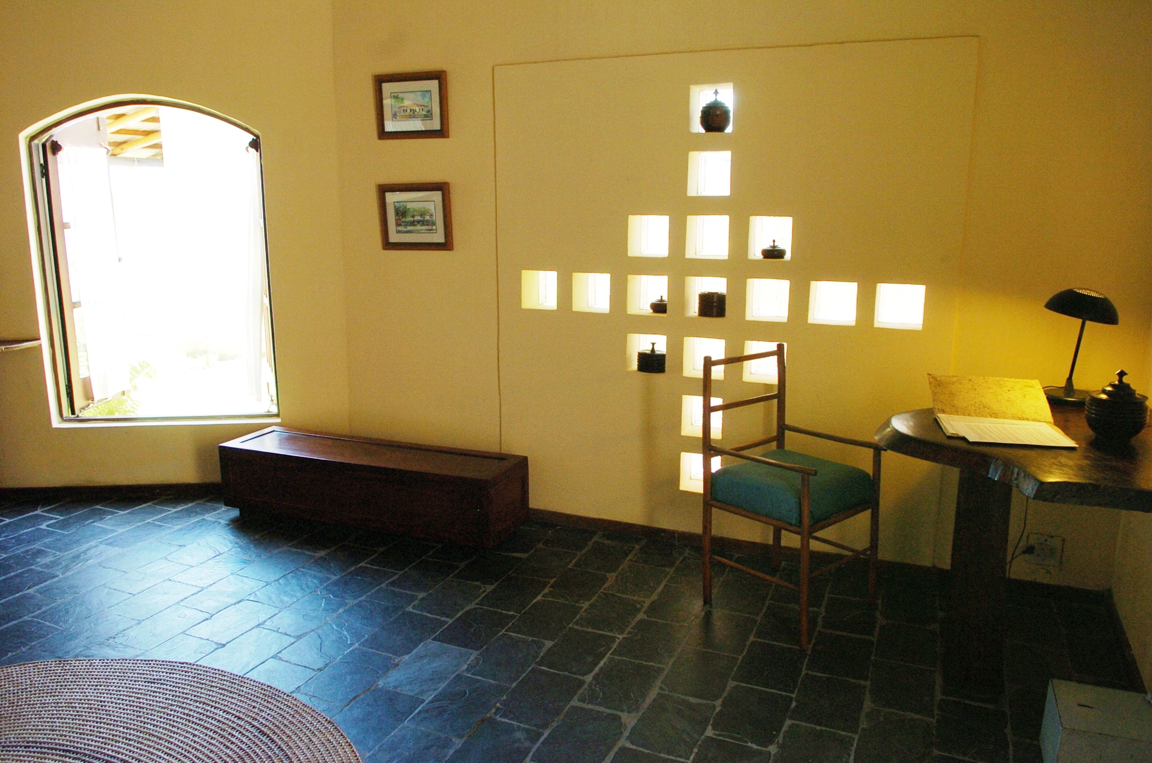 in-room safe, rollaway beds, free wifi