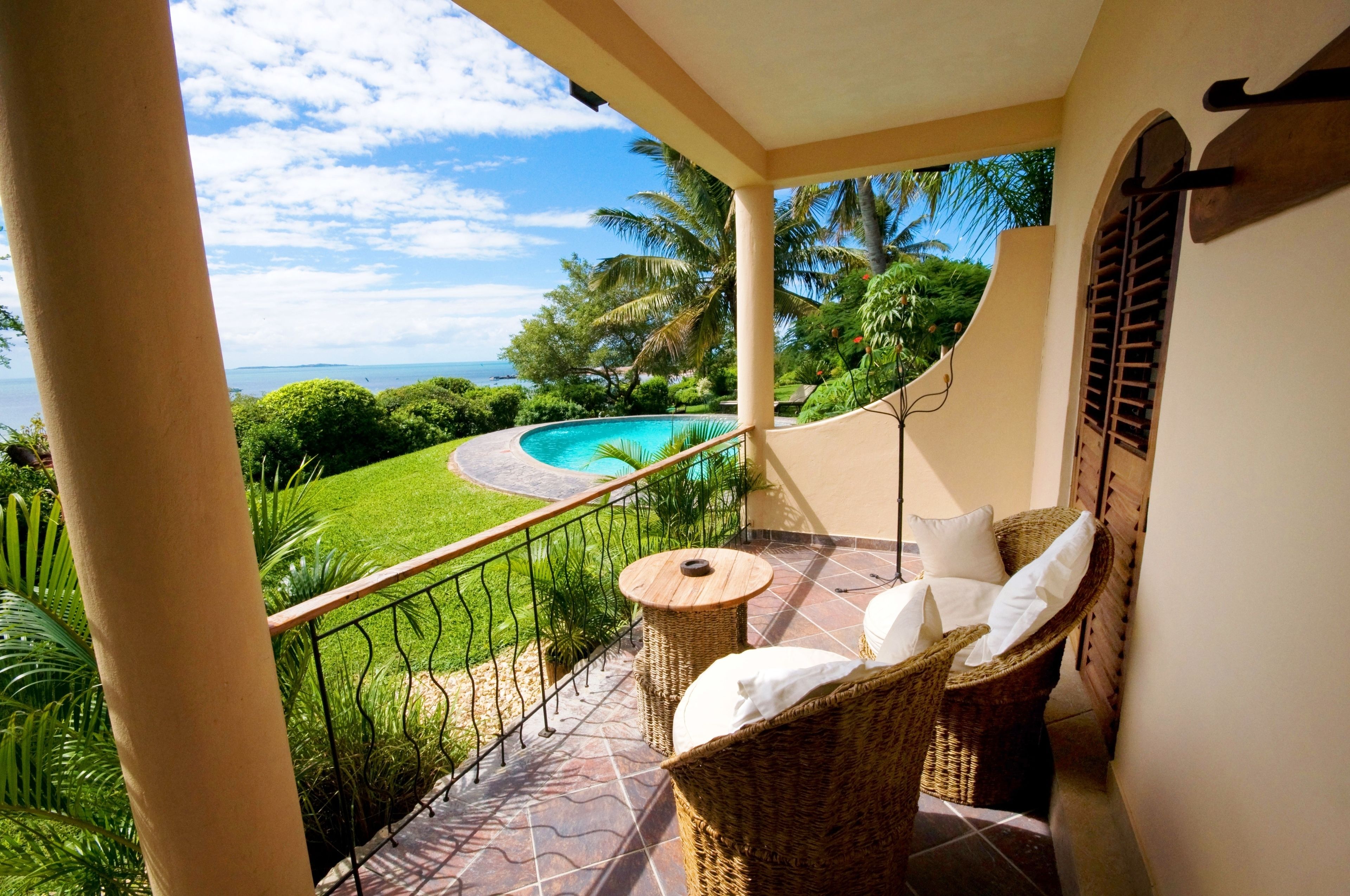 in-room safe, rollaway beds, free wifi