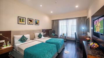 Superior Room | Pillowtop beds, minibar, in-room safe, desk