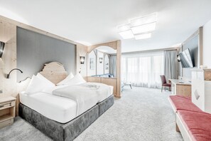 Superior Double Room, Balcony, Mountain View | In-room safe, laptop workspace, free WiFi, bed sheets - SKI | GOLF | WELLNESS Hotel Riml (Soelden)