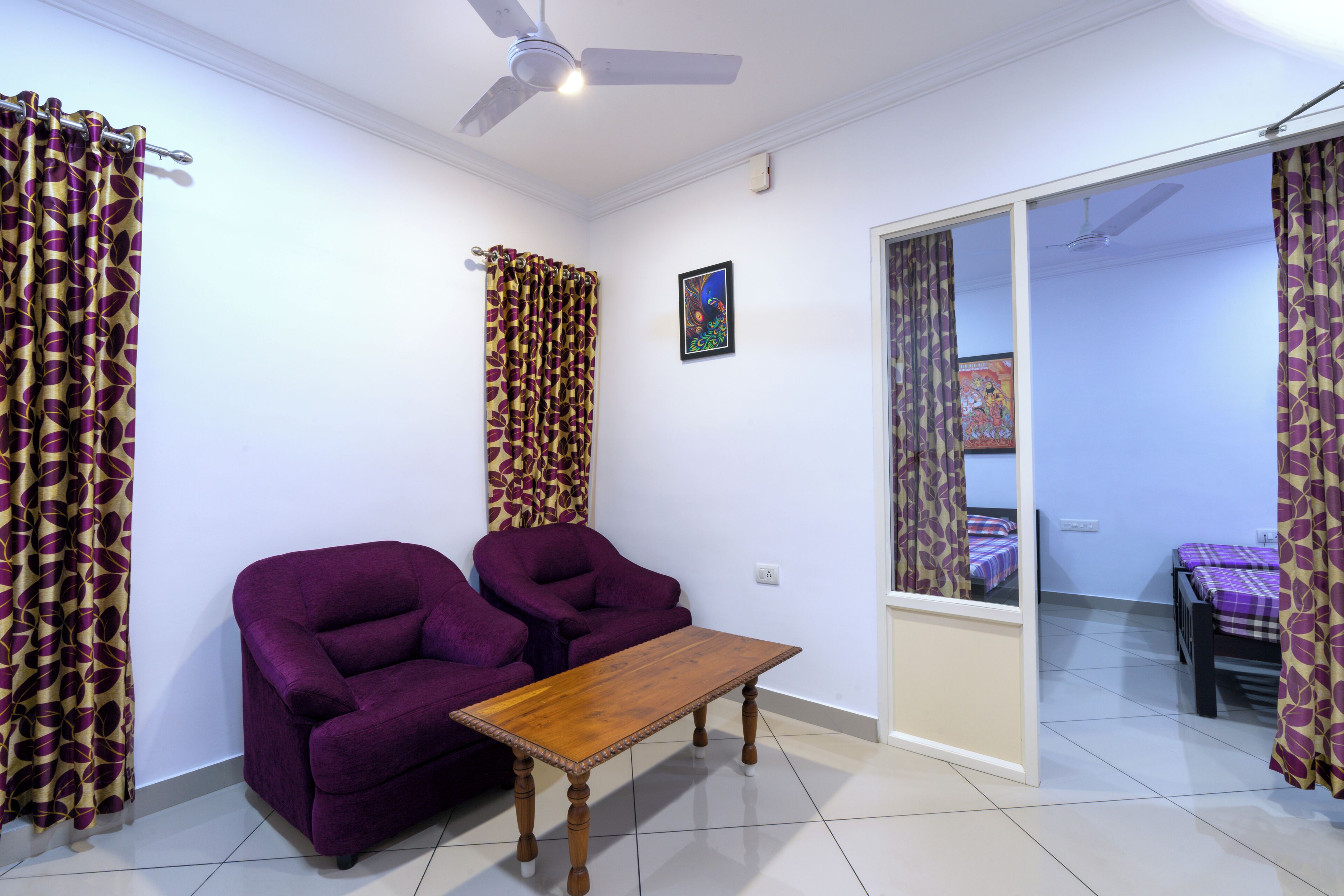 premium suite | living area | 32-inch lcd tv with satellite channels, tv