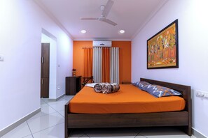 Premium Suite | 1 bedroom, premium bedding, memory-foam beds, minibar - Vasudevam (Thiruvananthapuram)