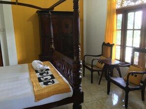Standard Room | Bathroom