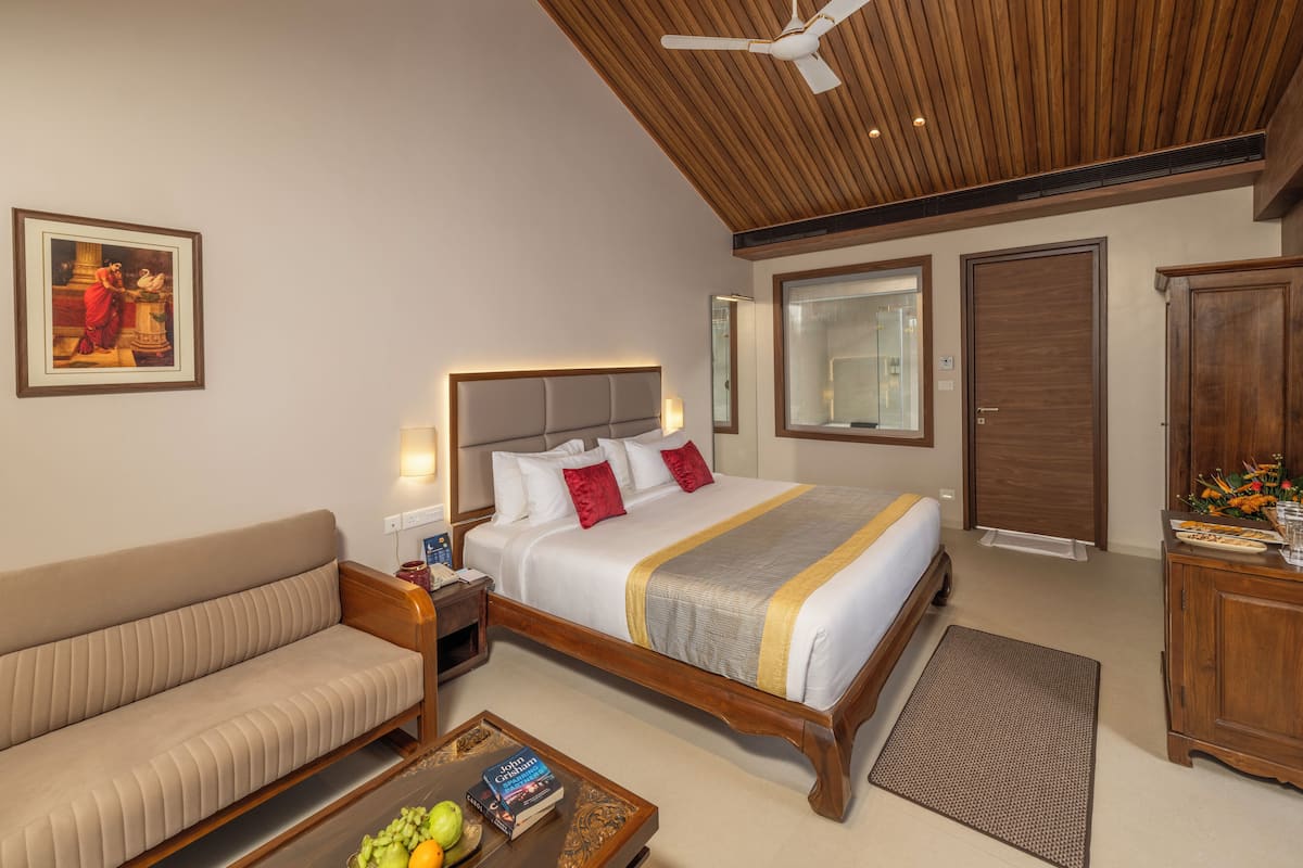 Premium Double Room | 1 bedroom, premium bedding, down comforters, minibar